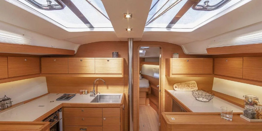 Dufour 430