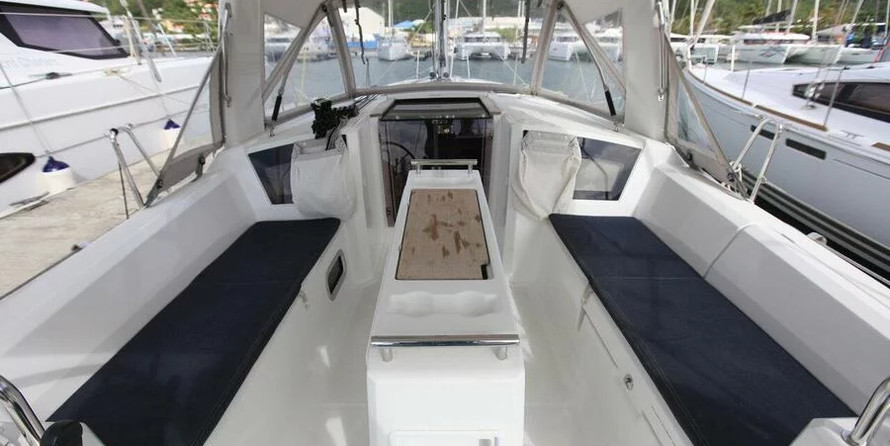 Beneteau Oceanis 35.1