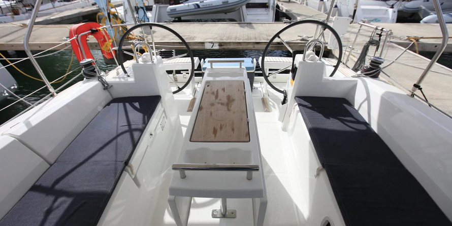 Beneteau Oceanis 35.1