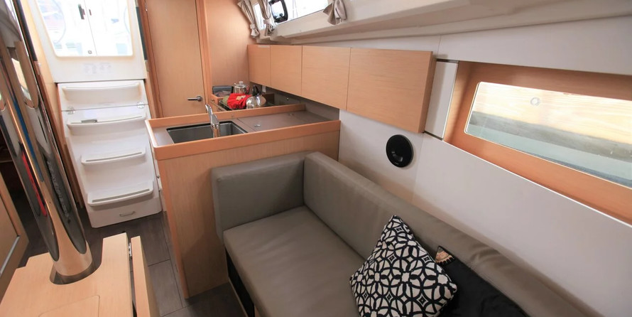 Beneteau Oceanis 35.1