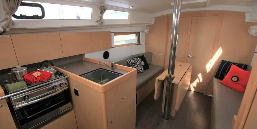 Beneteau Oceanis 35.1