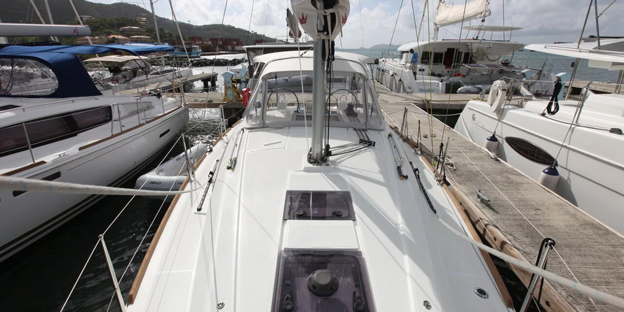 Beneteau Oceanis 35.1