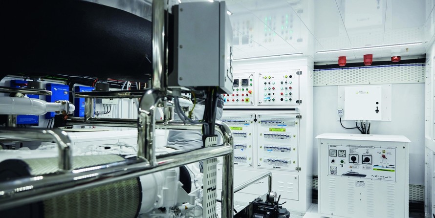 AZIMUT GRANDE 38 METRI TRI-DECK