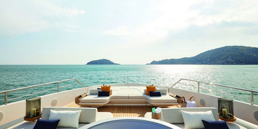 AZIMUT GRANDE 38 METRI TRI-DECK