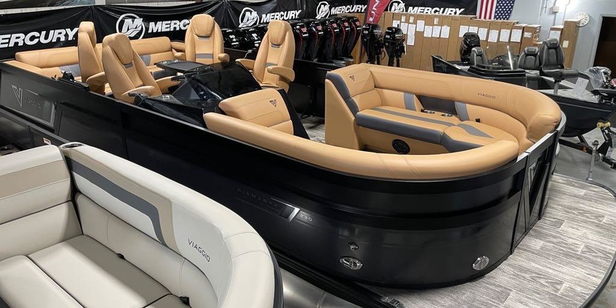 60 x 16 tri-toon passenger vessel