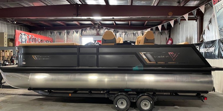 60 x 16 tri-toon passenger vessel