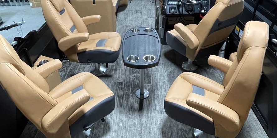 60 x 16 tri-toon passenger vessel