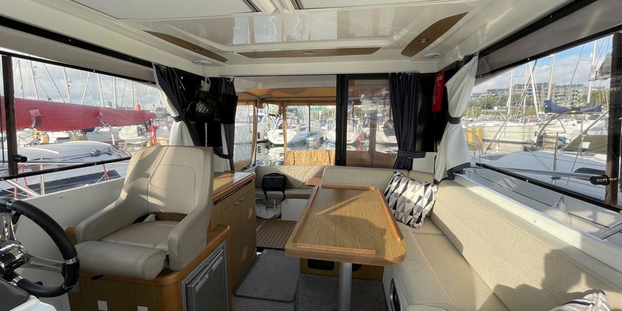 Beneteau Antares 8.80