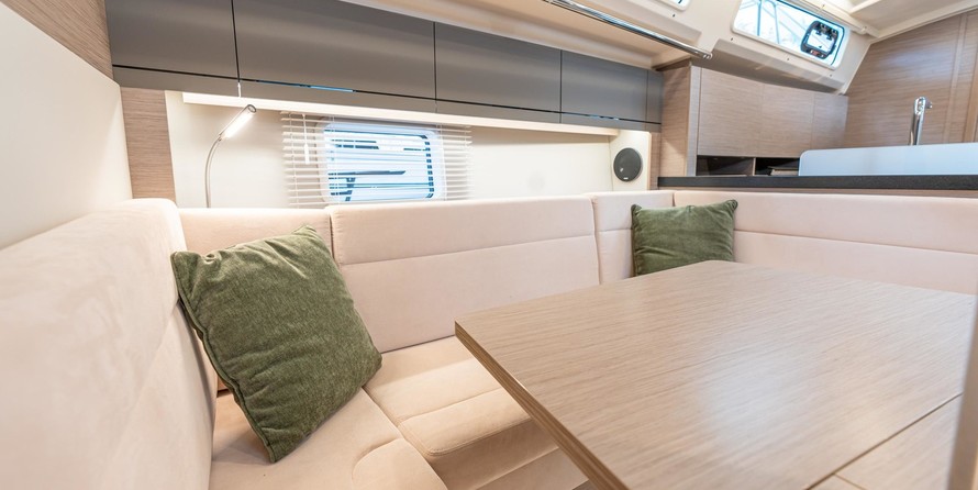 Hanse 388