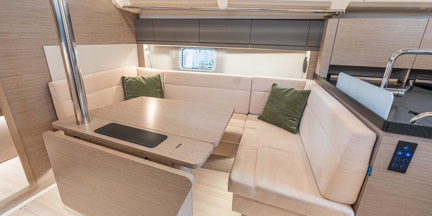 Hanse 388