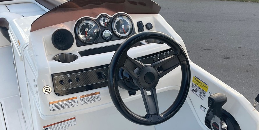 Bayliner Element XR7