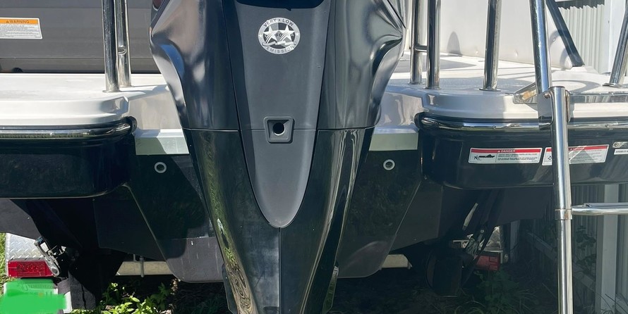 Bayliner Element XR7