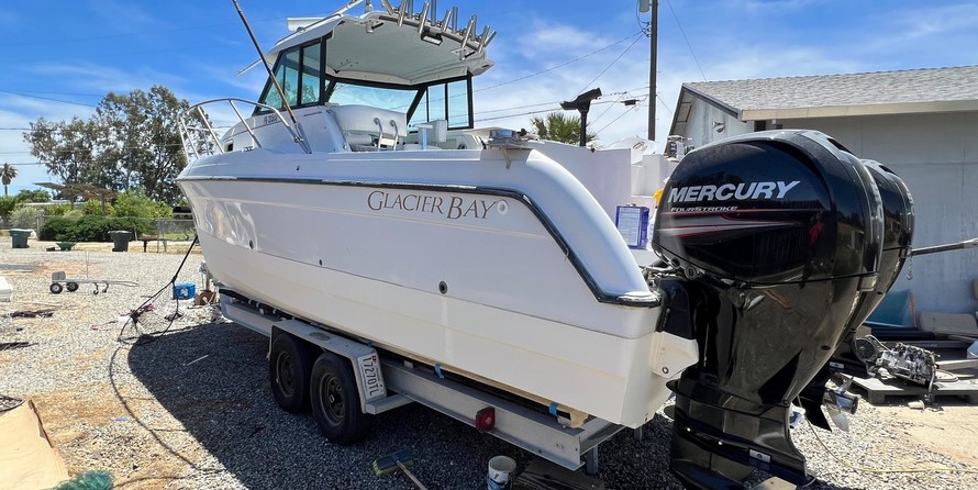 Glacier bay isle runner blue hull 2670