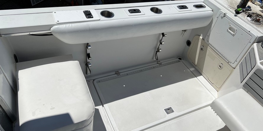 Glacier bay isle runner blue hull 2670