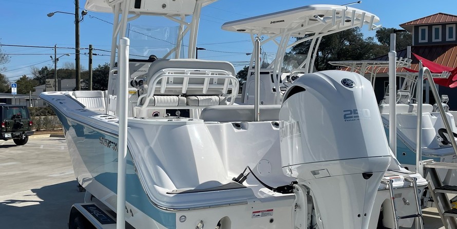 248 Sea Fox Commander