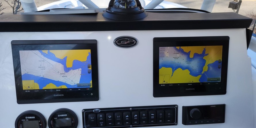 248 Sea Fox Commander