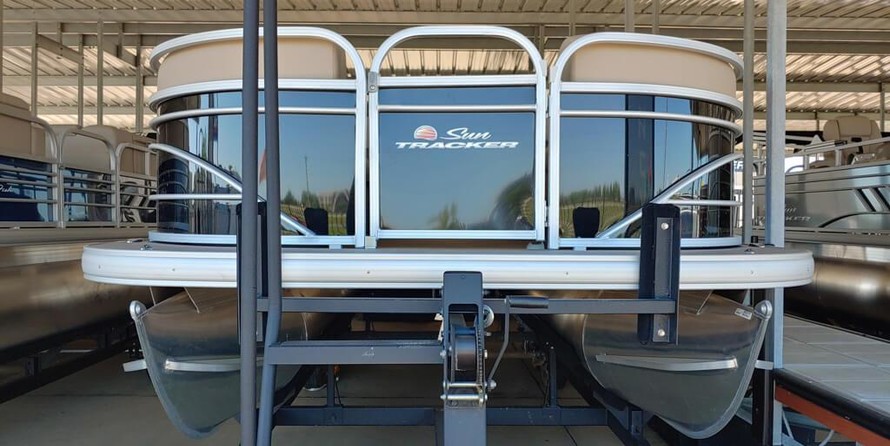 Sun Tracker Party Barge 22 DLX
