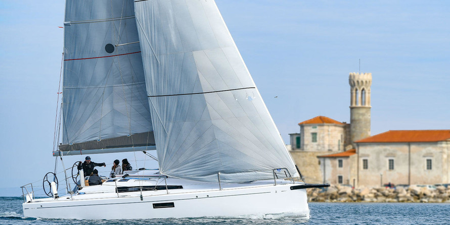 Beneteau First 36.7