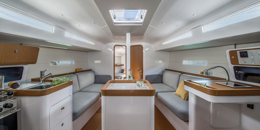 Beneteau First 36.7