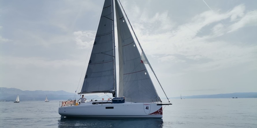 Beneteau First 36.7