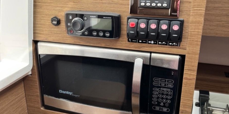 Jeanneau Cap Camarat 10.5 WA