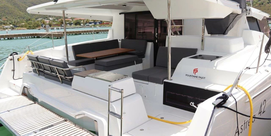 Fountaine Pajot Astrea 42