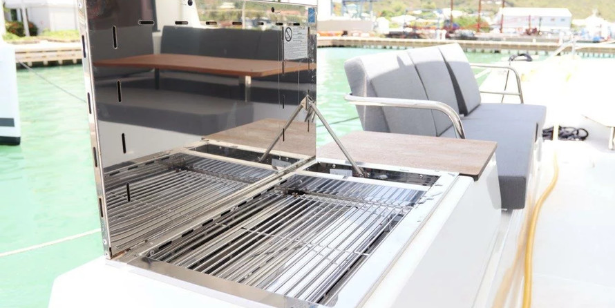 Fountaine Pajot Astrea 42