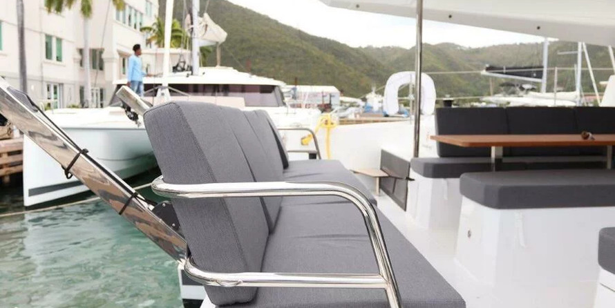Fountaine Pajot Astrea 42