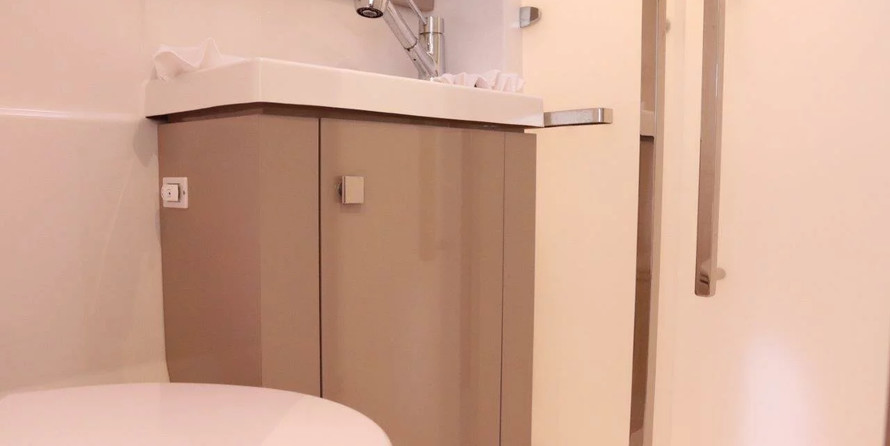 Fountaine Pajot Astrea 42