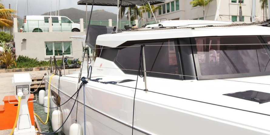 Fountaine Pajot Astrea 42