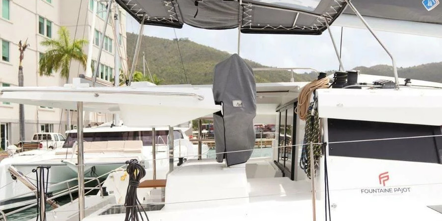 Fountaine Pajot Astrea 42