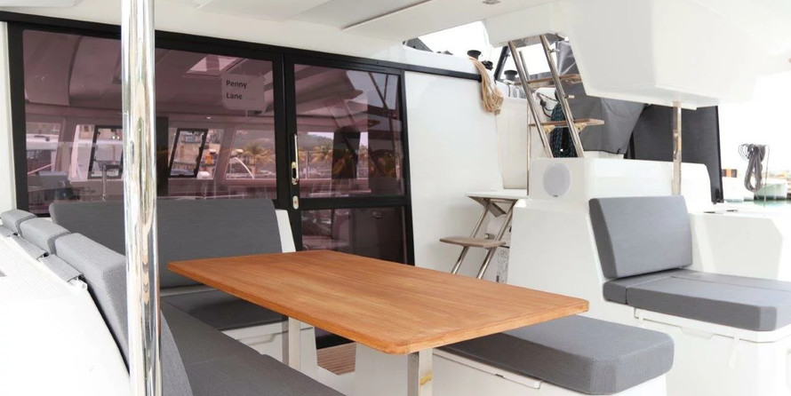 Fountaine Pajot Astrea 42
