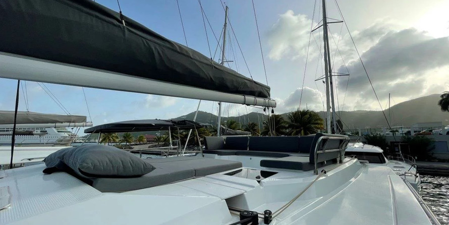 Fountaine Pajot Elba 45
