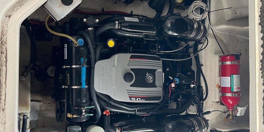 Sea Ray 240 Sundancer