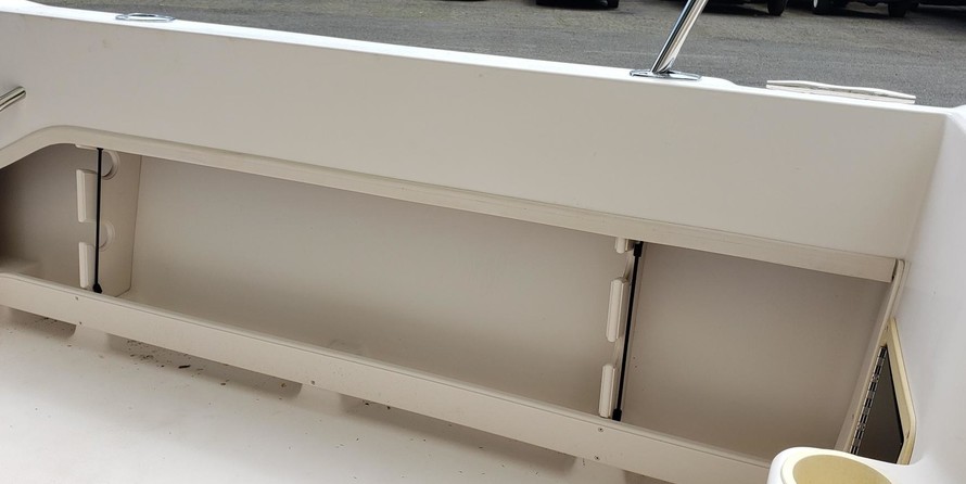 Grady-White Gulfstream 232