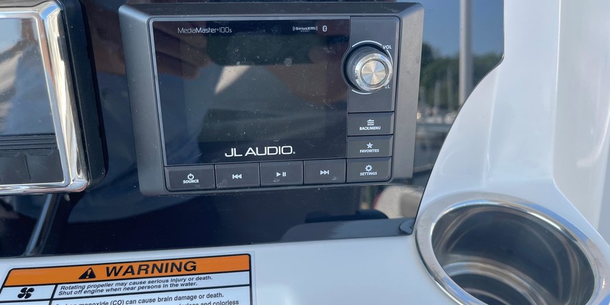 288 Sea Fox Commander