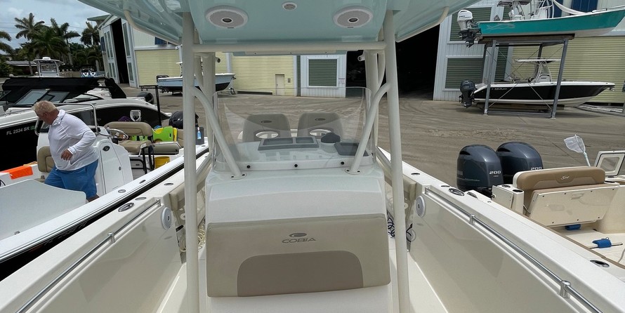Cobia 217 center console