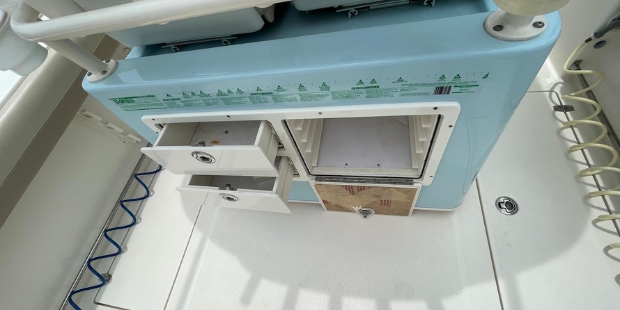 Cobia 217 center console