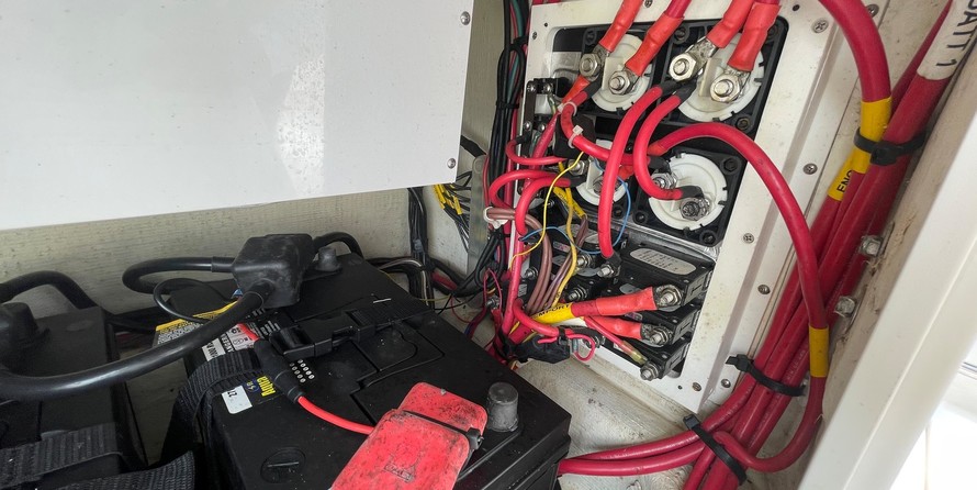 Cobia 217 center console