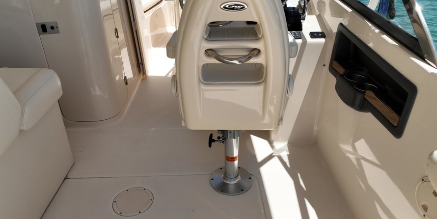 Grady-White Freedom 285