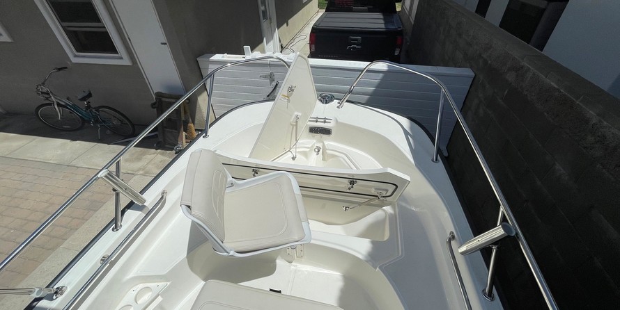 Boston Whaler 170 Montauk