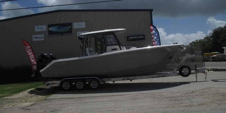 Cobia 217 center console