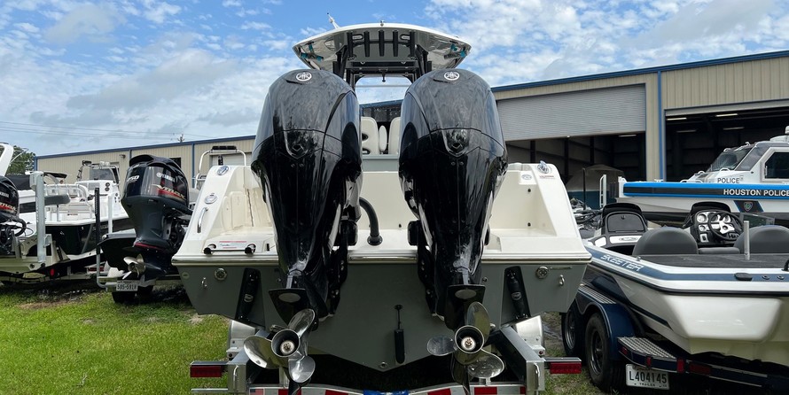 Cobia 217 center console