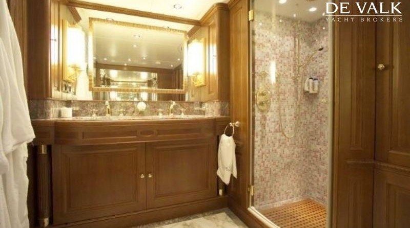 Benetti Tradition 100