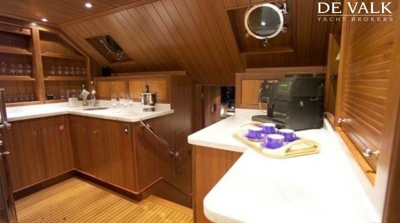 Benetti Tradition 100