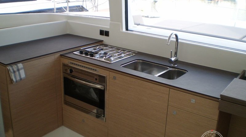 Bali catamarans 4.0 lounge