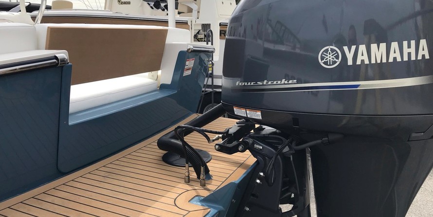 Century Coronado 23 CC
