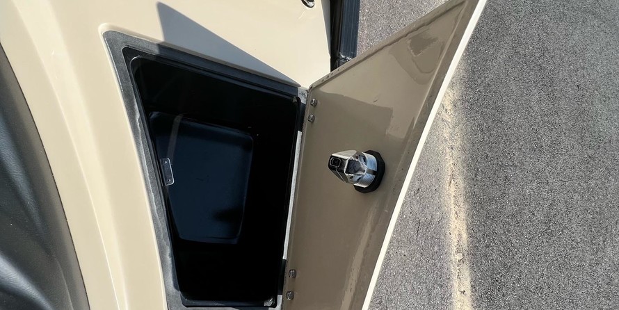 Berkshire 25E STS - Tritoon In Stock