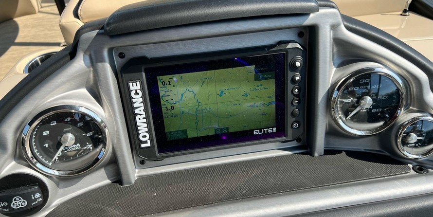 Berkshire 25E STS - Tritoon In Stock