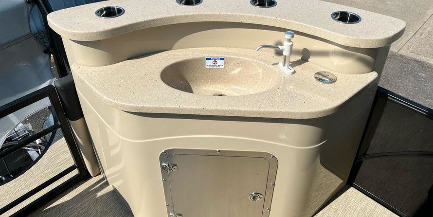 Berkshire 25E STS - Tritoon In Stock